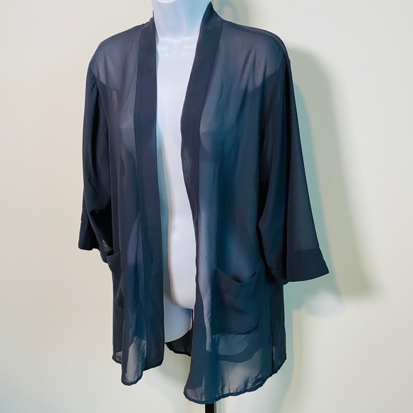 H&M Divided Navy Blue Sheer Kimono Style Embroidered Peacock Top Size 4 - Picture 8 of 8
